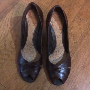 Brown peep toe wedge heel Kenneth Cole Reaction.